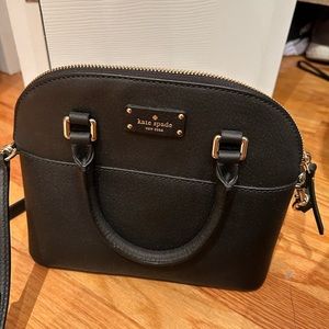 Kate Spade Outlet Sadie shoulder bag never used